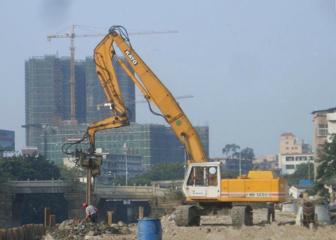 挖機打樁臂改裝、打樁臂改裝、打樁臂挖機