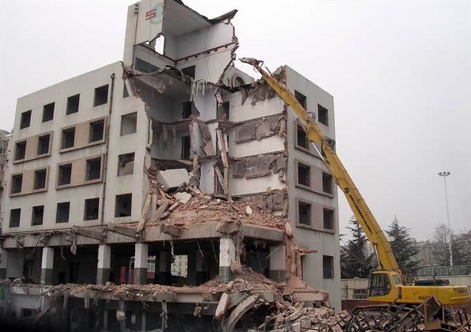 挖掘機(jī)拆樓臂，挖掘機(jī)拆樓臂廠家，挖掘機(jī)改裝拆樓臂