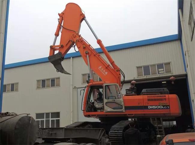 挖掘機(jī)巖石臂，挖掘機(jī)巖石臂廠家，挖掘機(jī)改裝巖石臂