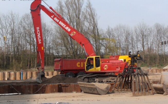 挖掘機打樁臂、打樁臂、挖掘機打樁臂廠家