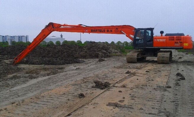 挖掘機(jī)拆樓臂、三段式加長(zhǎng)臂、挖掘機(jī)拆樓臂廠家