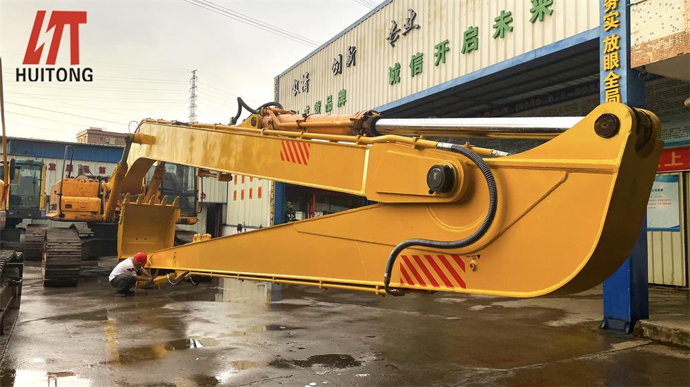 挖掘機加長臂出現(xiàn)高溫問題該怎么應對？