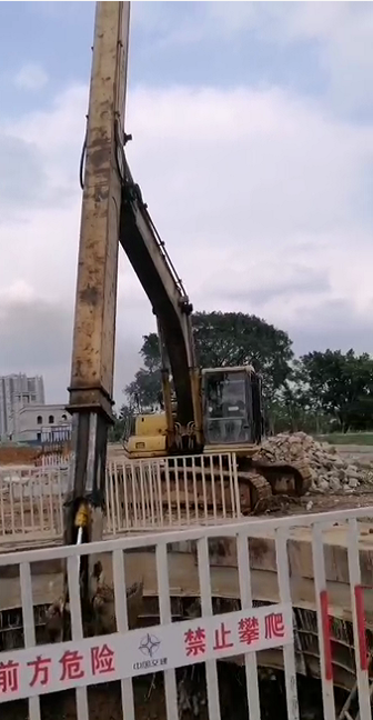 挖掘機(jī)伸縮臂 挖掘機(jī)伸縮臂