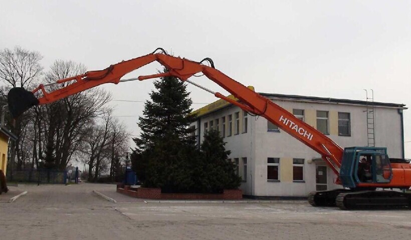 挖掘機(jī)拆樓臂 挖掘機(jī)拆樓臂