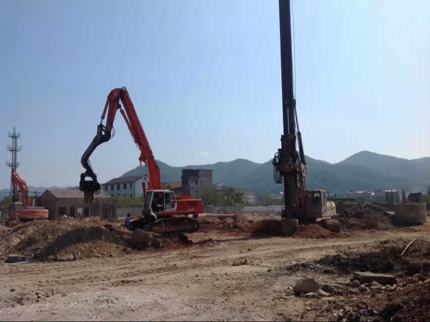 挖掘機(jī)打樁臂 挖掘機(jī)打樁臂
